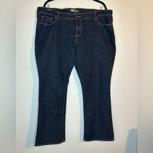 Old Navy The Diva classic rise bootcut jeans size 18 short.